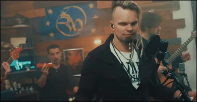 Complétez : 
"Da wir nun heut in unserem Fette..."