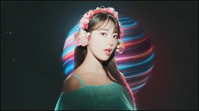 Comment s'appelle cette jeune fille qui a le même prénom qu'un personnage de Naruto ?