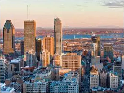 Quel pays possède la plus grande superficie ?