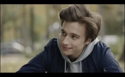 Comment se nomme ce lycéen, doutant de son orientation sexuelle ?