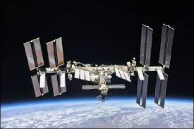 Le 31 janvier 2022, la NASA a affirmé faire écraser l'ISS dans le Pacifique, mais en quelle année ?