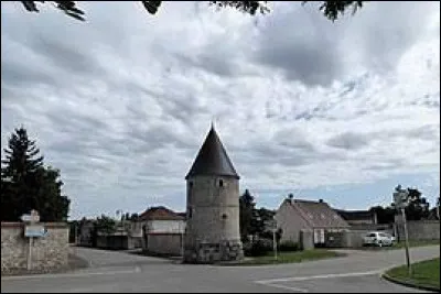 Nous terminons notre balade dans le Centre-Val-de-Loire, &agrave; Villeau. Ancienne commune de l'arrondissement de Chartres, elle se situe dans le d&eacute;partement ...