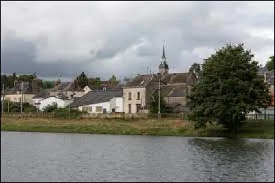 Nous sommes maintenant dans les Pays-de-la-Loire, &agrave; Port-Brillet. Commune de l'agglom&eacute;ration Lavalloise, elle se situe dans le d&eacute;partement ...