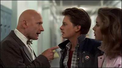 De quoi M. Strickland traite-t-il Marty ?