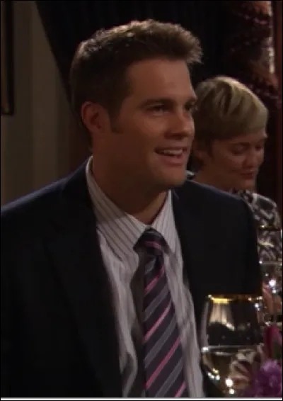 Quelle est la particularité un peu gênante de Max, le nouveau copain de Robin ?