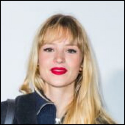 De quel instrument joue-t-elle ?