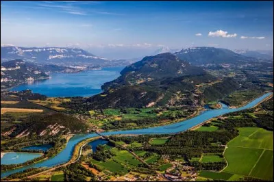 Le Grand Colombier nous offre une super vue sur ce département.