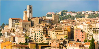 Quelle est l'intruse parmi ces villes ?