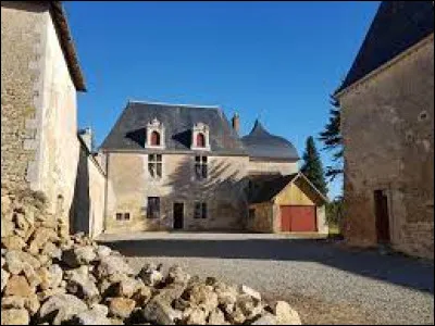 Nous sommes dans la Sarthe, au manoir de Verdigné, à Avesnes-en-Saosnois. Nous nous trouvons en région ...