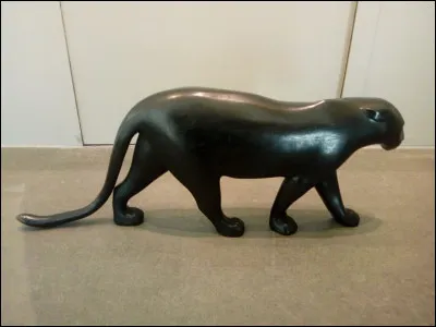 Quel est le nom de ce sculpteur des années 20 connu pour ses sculptures animalières simplifiées ?