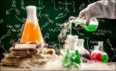 Quel célèbre scientifique est à l'origine de la citation suivante : "Rien ne se perd, rien ne se crée, tout se transforme" ?