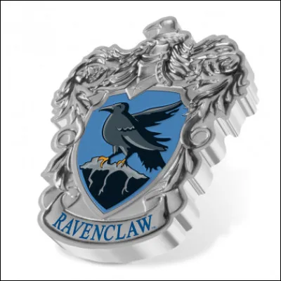 Combien de points la maison Serdaigle a-t-elle gagné pendant la première année de Harry à Poudlard ?