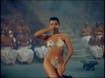 Fritz Lang, le grand réalisateur de lexpressionnisme, réalise en 1959 une épopée indienne. Quel est le titre de cette aventure ?