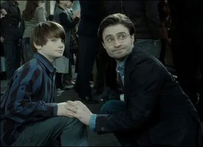 Comment s'appelle le plus jeune fils de Harry ?