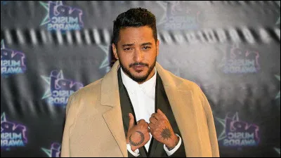 Complétez les paroles de cette chanson de Slimane nommée "Paname" : "Moi aussi je veux me foutre de tout / Dans les bars aller boire des coups / Oublier quaprès le périph / ... vie est un peu plus triste".