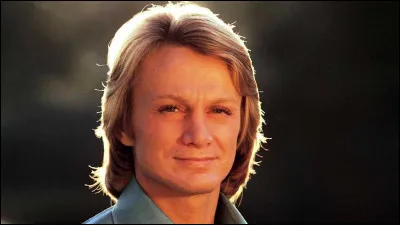 Complétez les paroles de cette chanson de Claude François nommée "Comme d'habitude" : "Je me lève et je te bouscule / Tu nte réveilles pas / Comme d'habitude / Sur toi je remonte ... / J'ai peur que tu aies froid".