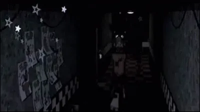 Qu'y a-t-il d'écrit sur la pancarte de Foxy avant qu'il sorte ?