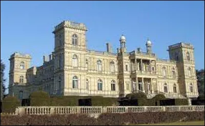 Je vous emmène en Île-de-France, à la découverte du château de Ferrières-en-Brie. Ville de l'arrondissement de Torcy, elle se trouve dans le département ...