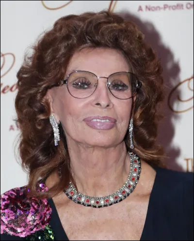 Qui est cette Sophia, 87 ans, actrice italienne, une étoile sur le "Walk of Fame" de Los Angeles consacre sa renommée ?