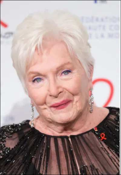 Qui est cette Line, 93 ans, meneuse de revue, chanteuse et actrice française qui a débuté sa carrière en 1944 ?,