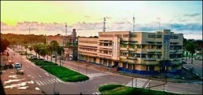 Kisangani est la principale ville du bassin du fleuve Congo, dans le nord de la RD Congo : quel nom portait la ville &agrave; l'&eacute;poque coloniale ?