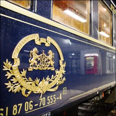 Dans quelle gare parisienne construite par Fran&ccedil;ois-Alexandre Duquesney et mise en service en 1849 a &eacute;t&eacute; inaugur&eacute; l�Orient-Express ?