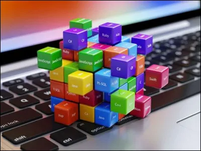 Comment déclare-t-on et initialise-t-on une variable en Java ?