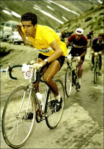 Federico Bahamontes, aujourd'hui âgé de 93 ans, doyen des vainqueurs du Tour de France, a remporté l'épreuve en ...