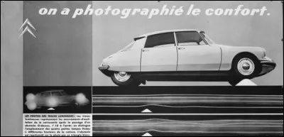 Quelle technique de suspension révolutionnaire utilise la Citroën DS dès son départ ?