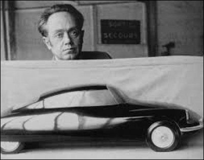 Qui est le dessinateur de la DS Citroën qui remplaça la Traction Avant au début des années 50 ?