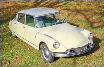 Une autre prouesse technique concerne le toit de la DS. Laquelle est-ce ?