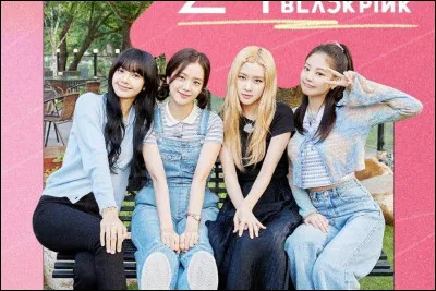 Comment se nomme la première chanson de Blackpink ?