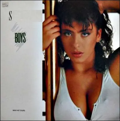 Qui est cette chanteuse sexy pop et disco italienne qui devient connue en 1985 avec sa chanson "Sexy Girl" et obtient un succès foudroyant en 1987 avec son tube "Boys"