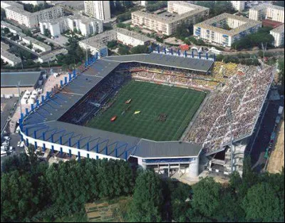 Comment s'appelle le stade où joue actuellement le MHSC (2022) ?