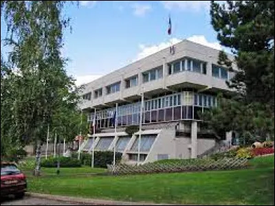 À Aubergenville (Yvelines), les habitants se nomment les ...