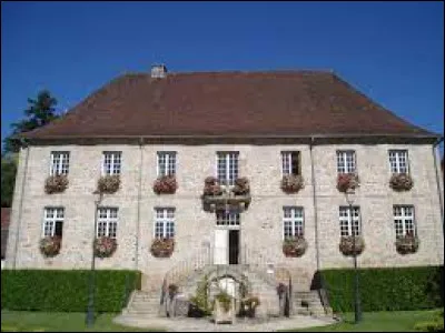 Ville de la haute vallée de la Creuse, au pied du plateau de Millevaches, Felletin se situe dans le département ...
