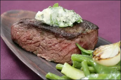 Si vous préparez un tournedos "Maître d'hôtel", quelle herbe aromatique vous sera indispensable ?