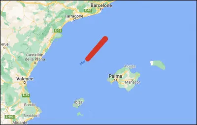 Remontant la côte hispanique, nous voici aux îles et dans la mer ... en face de Valence (Complétez !)