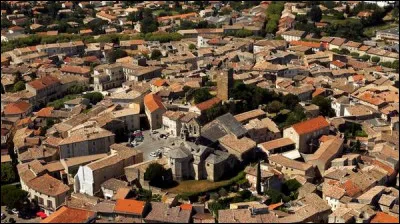 Quelle est l'intruse parmi ces villes ?