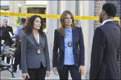 Comment commencent les épisodes en général ?