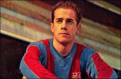 Ce footballeur espagnol, âgé de 86 ans, a remporté le "Ballon d'or" en 1960, c'est ...