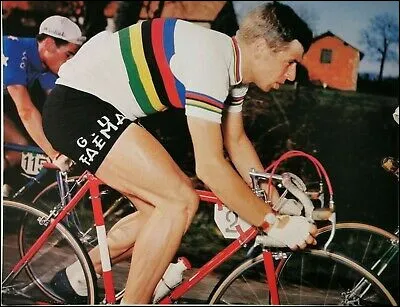 Ce coureur cycliste belge, aujourd'hui âgé de 88 ans, a été deux fois - en 1960 et 1961 - champion du monde sur route et trois fois vainqueur de Paris-Roubaix : c'est ...
