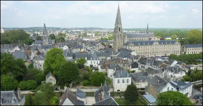 Quelle est l'intruse parmi ces villes ?