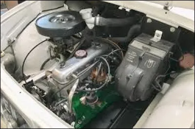 Où est placé le moteur sur ce modèle ?