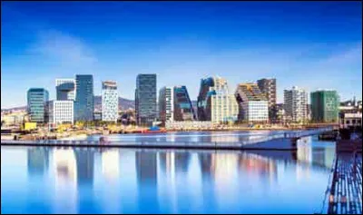 O - De quel pays la ville d'Oslo est-elle la capitale ?