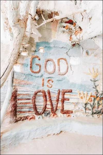 Quelle science étudie Dieu et la religion ?