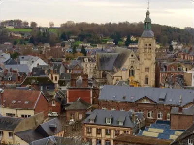 Quelle est l'intruse parmi ces villes ?