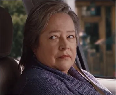 Dans quel film Kathy Bates est-elle la mère d'une femme atteinte d'un cancer en phase terminale ?