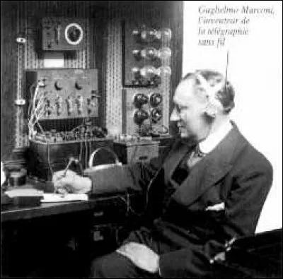 Le S.O.S remplace donc un ancien code de détresse, lequel ?