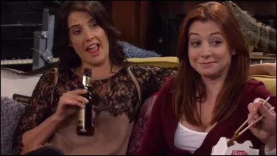 Comment s'appelle la fille venue d'Europe de L'Est sur laquelle fantasme Lily ?